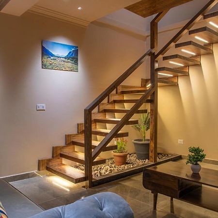 Hillcrest Heights Bed and Breakfast Kasauli Buitenkant foto