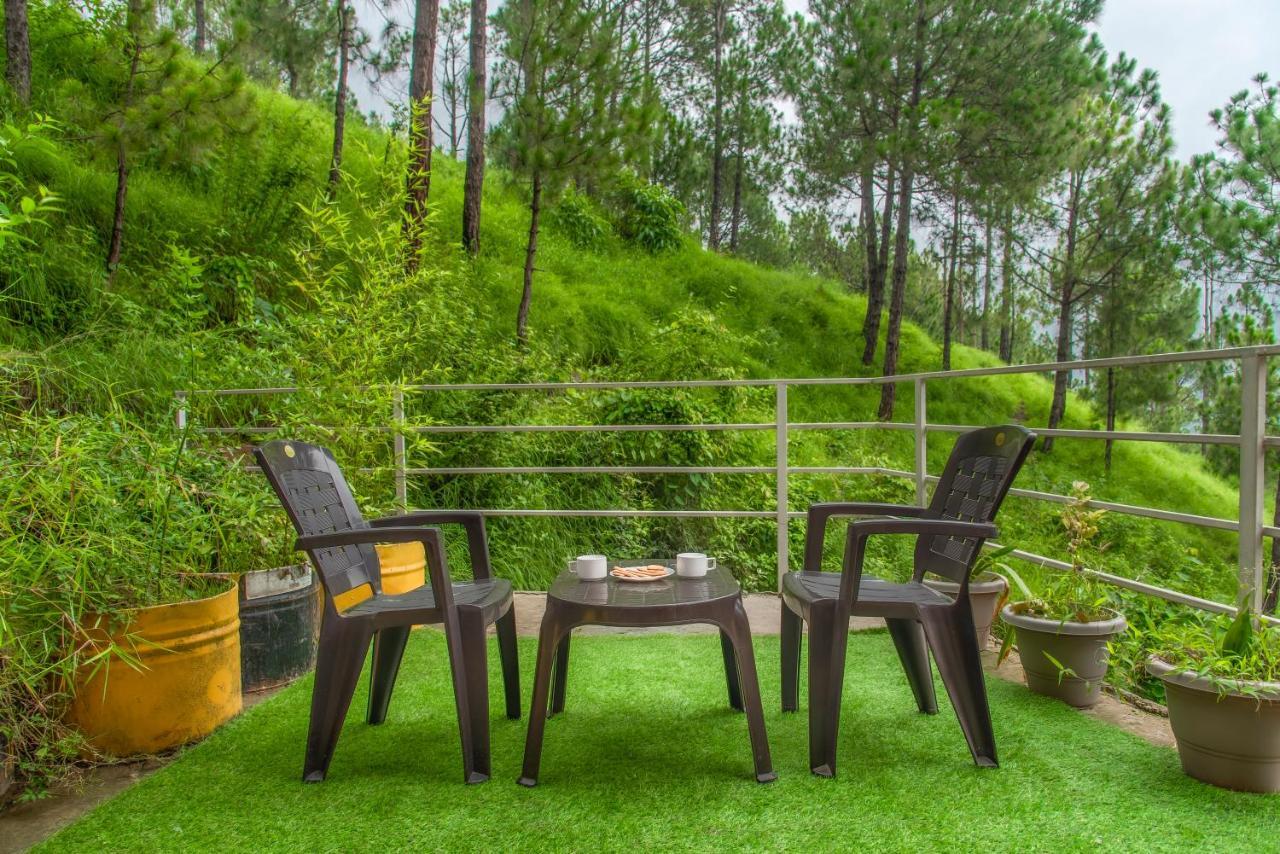 Hillcrest Heights Bed and Breakfast Kasauli Buitenkant foto