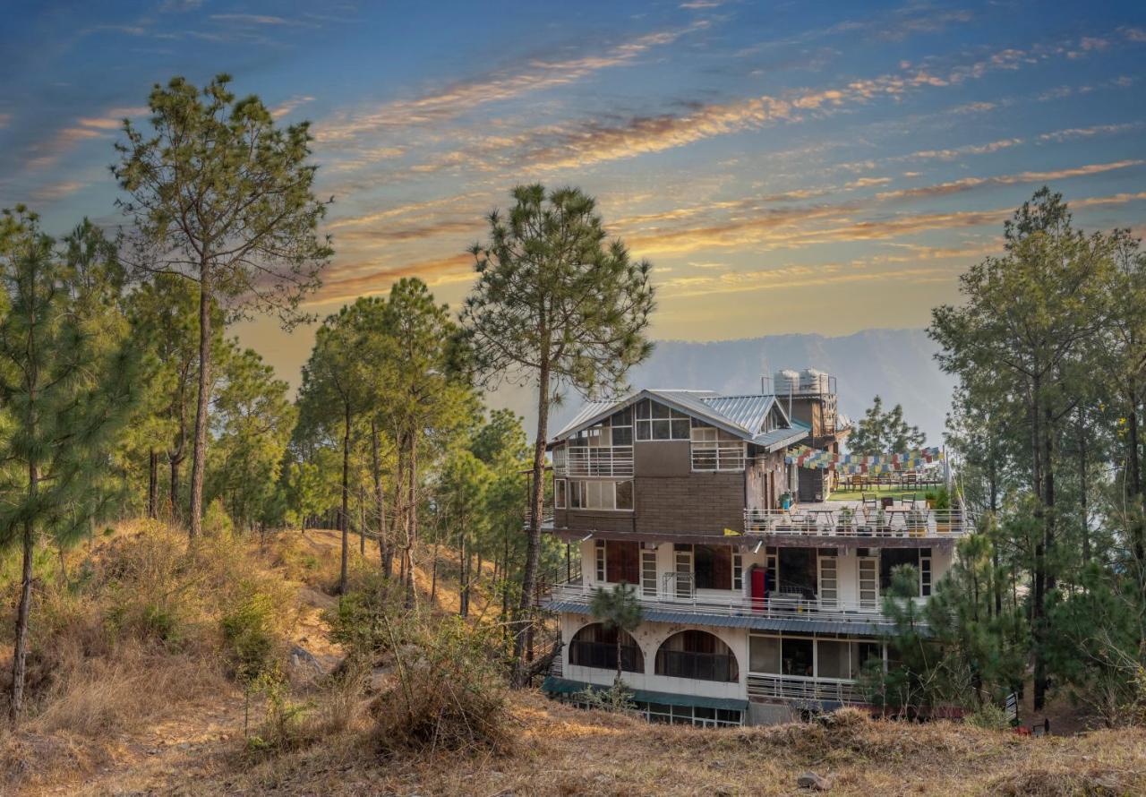 Hillcrest Heights Bed and Breakfast Kasauli Buitenkant foto