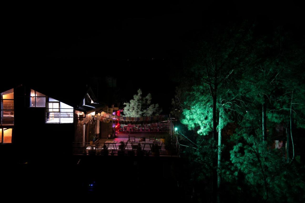Hillcrest Heights Bed and Breakfast Kasauli Buitenkant foto