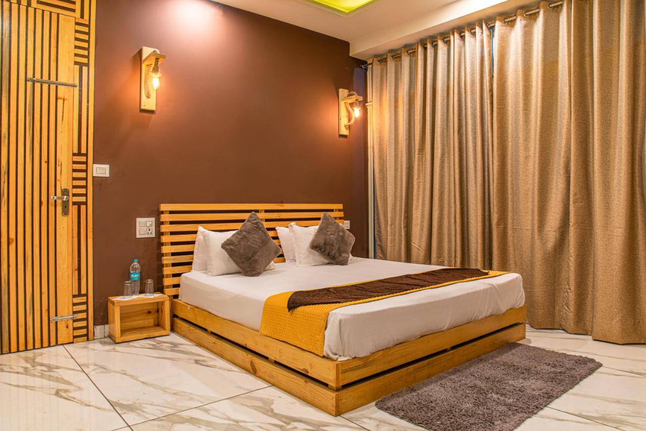 Hillcrest Heights Bed and Breakfast Kasauli Buitenkant foto