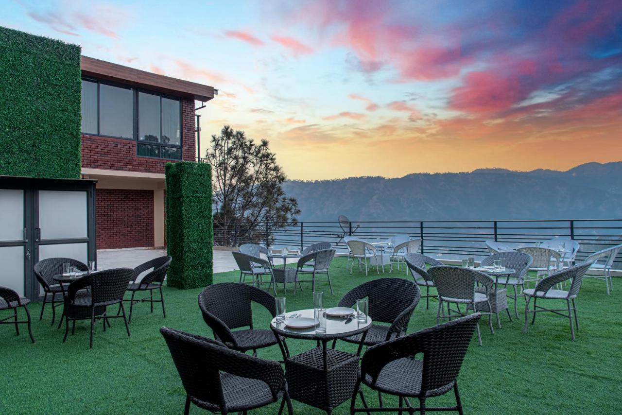 Hillcrest Heights Bed and Breakfast Kasauli Buitenkant foto