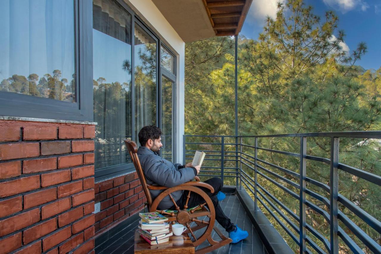 Hillcrest Heights Bed and Breakfast Kasauli Buitenkant foto
