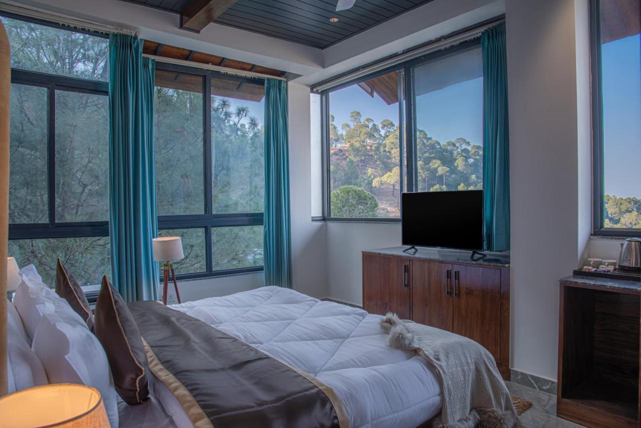 Hillcrest Heights Bed and Breakfast Kasauli Buitenkant foto