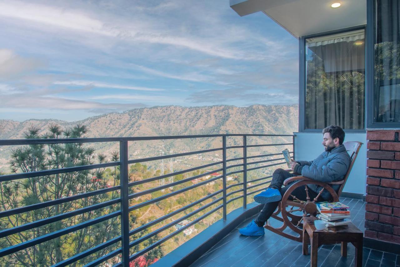 Hillcrest Heights Bed and Breakfast Kasauli Buitenkant foto